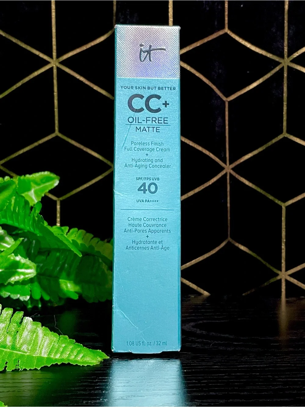 IT Cosmetics CC+ Oil-Free Matte Cream SPF 40 - Shade Deep